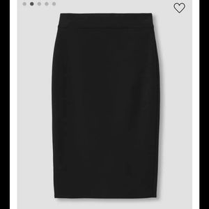 Lynn Luxe Pencil Skirt